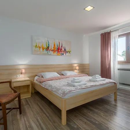 Malerische Mit Privatpool, Mediterranem Garten, Outdoor-kueche, Waschmaschine, Trockner Tatil Evi